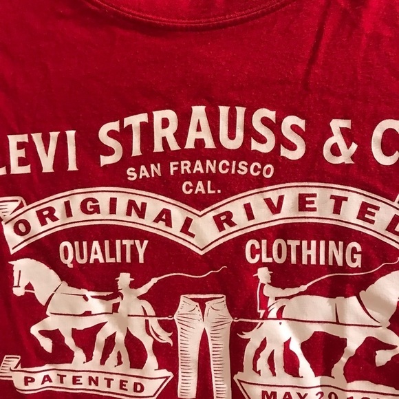 Levi’s t shirt nwot​​​​​​​​ - Picture 2 of 5